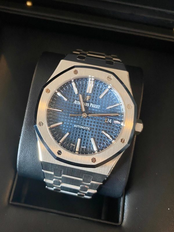 Audemars Piguet selfwinding luxury watch